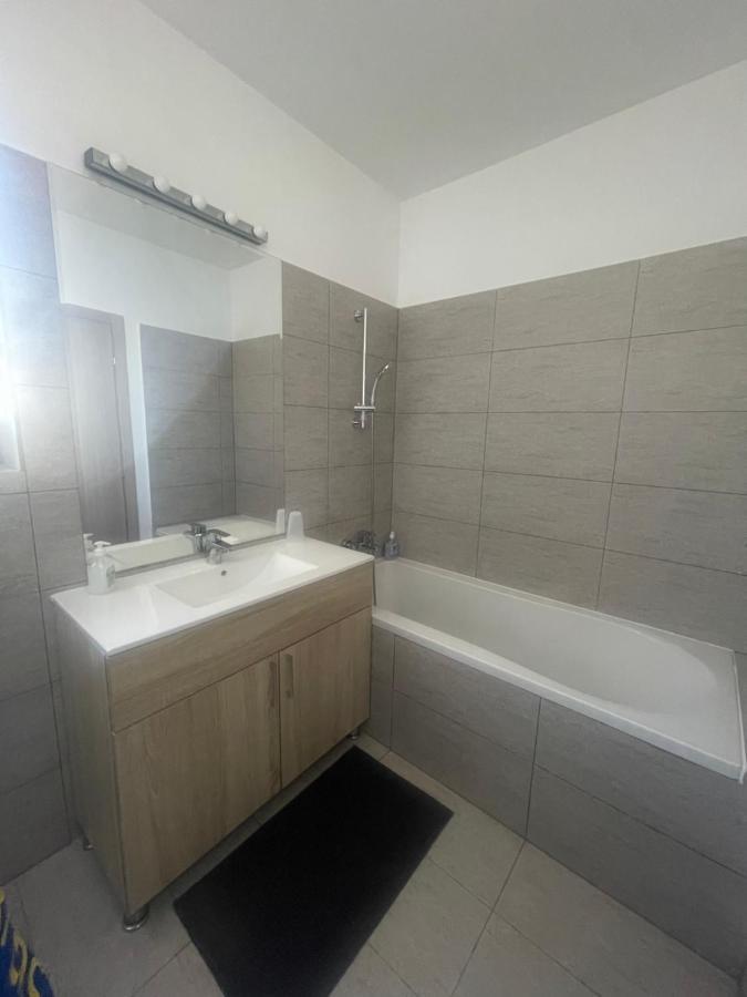 Greenfield Baneasa Apartment In Букурещ Екстериор снимка